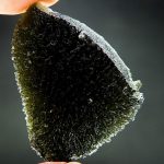 Naturally fragmented moldavite