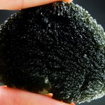 Naturally fragmented moldavite