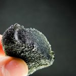 Naturally fragmented moldavite