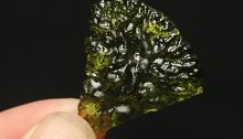 Fake moldavite